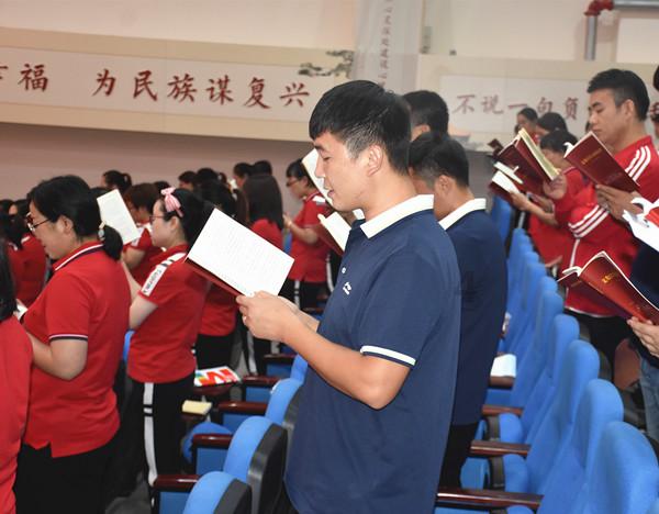 李佳航：“有意思”比“有意义”更重要